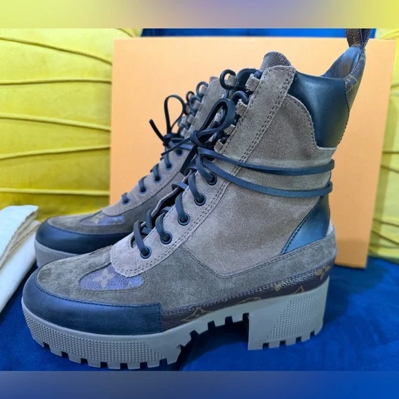 Louis Vuitton Olive and Black Lace-Up Boots - Picture 3 of 14